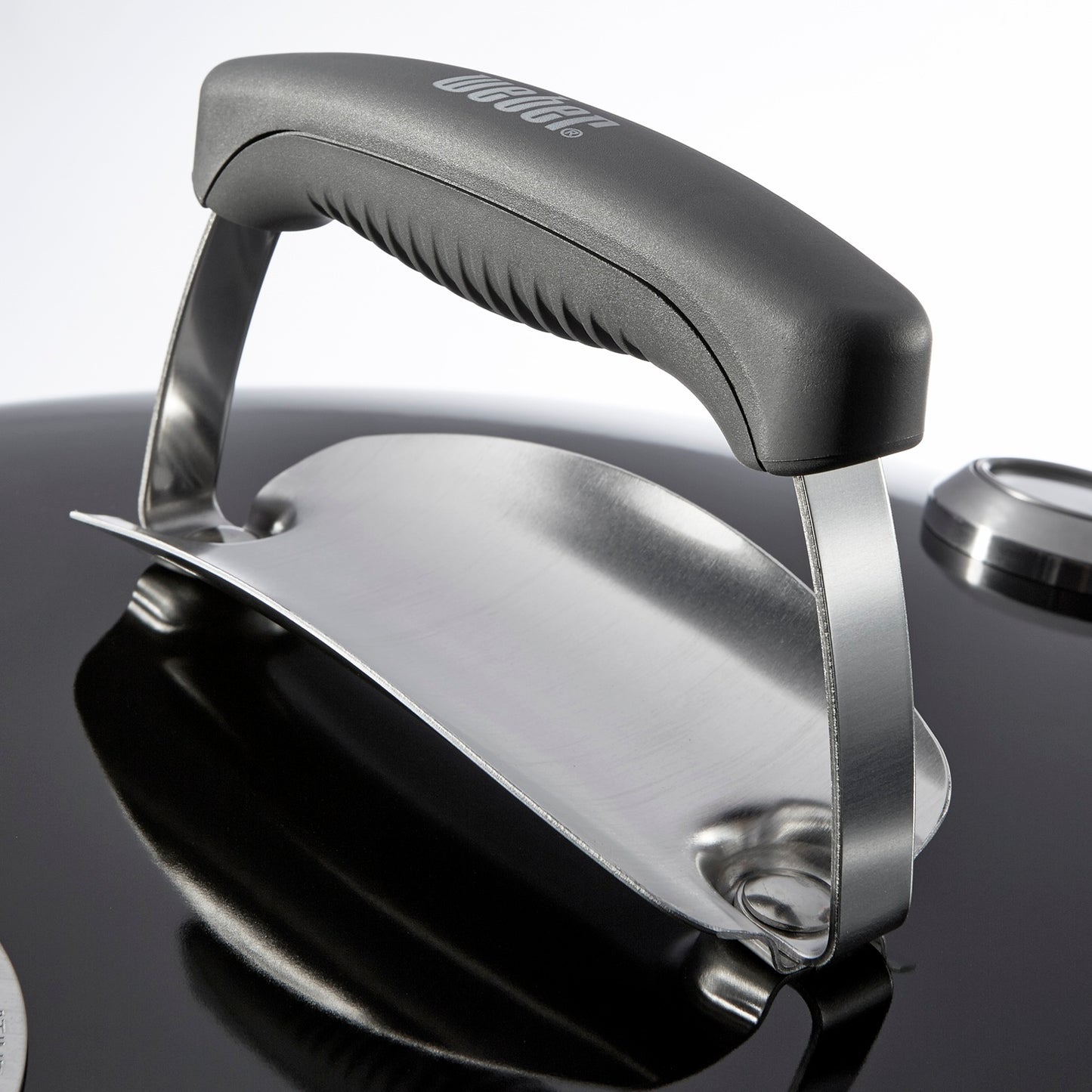 57cm Master-Touch Kettle Black Plus