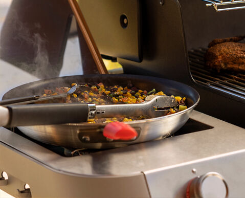 Genesis SE-SPX-435 Smart Gas Barbecue LPG ***ON SALE 15% OFF***