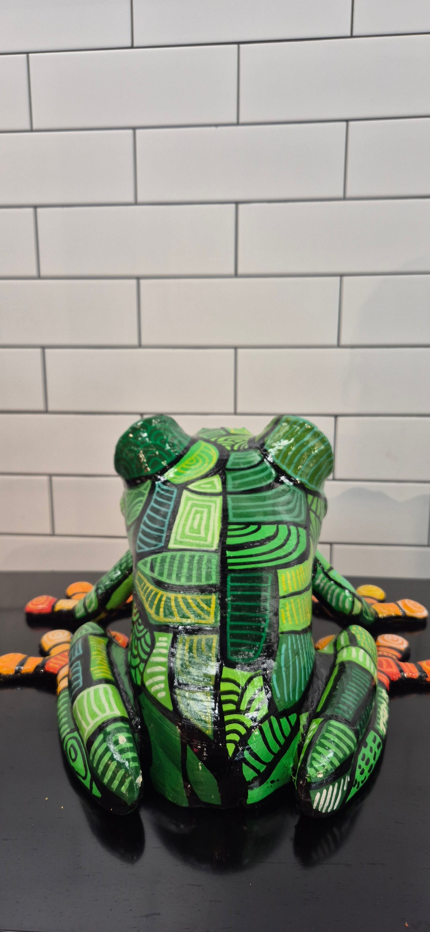 Frog Sitting Large - Artwork