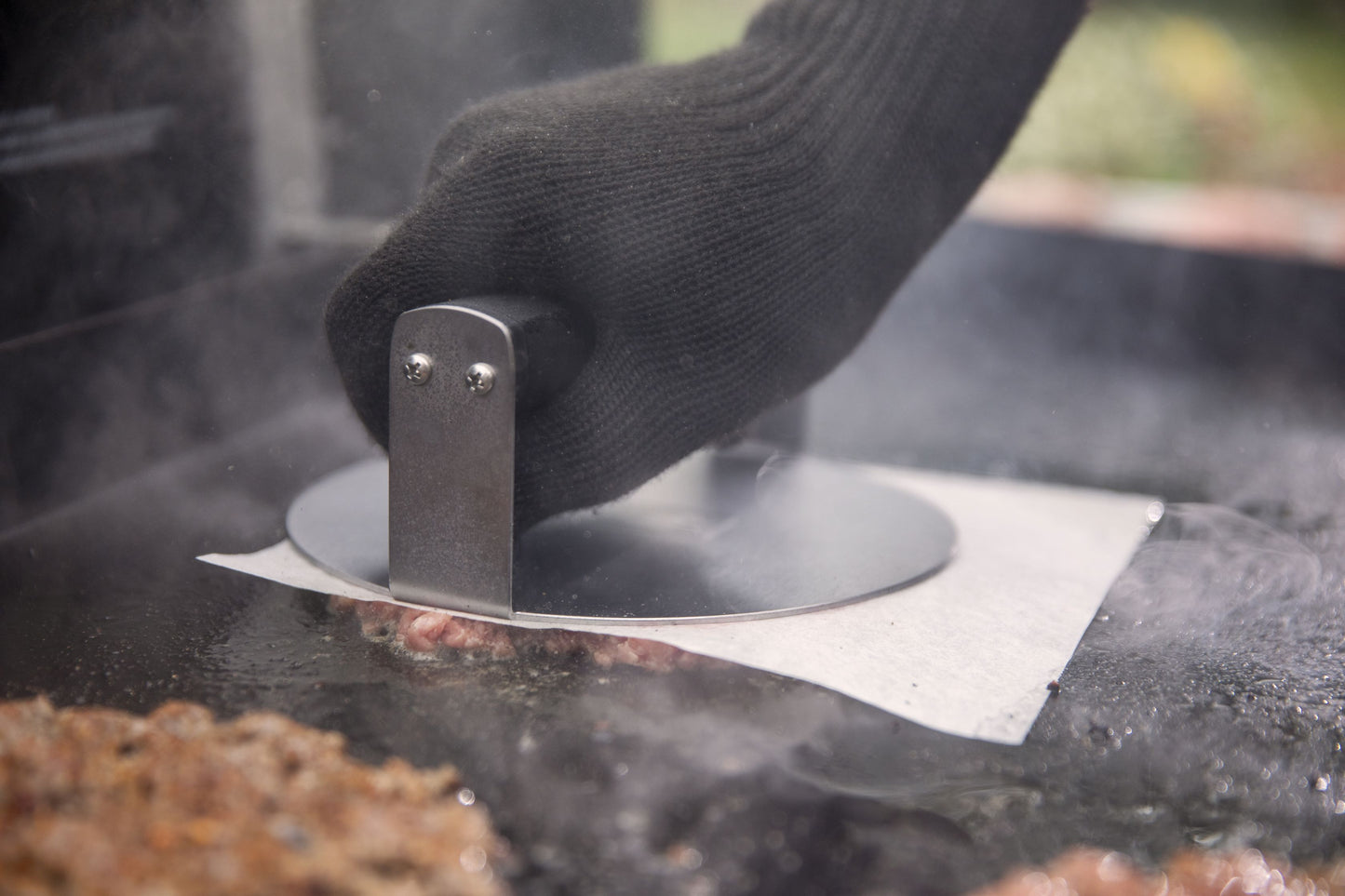 Weber® Griddle Smashed Burger Press