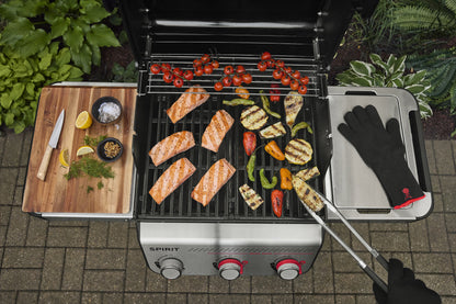Spirit E-435 Black Barbeque LPG with side burner