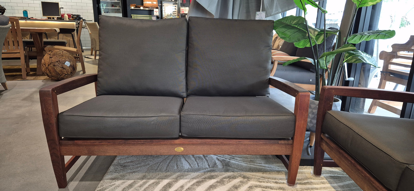 Kwila 4 piece Sofa Set