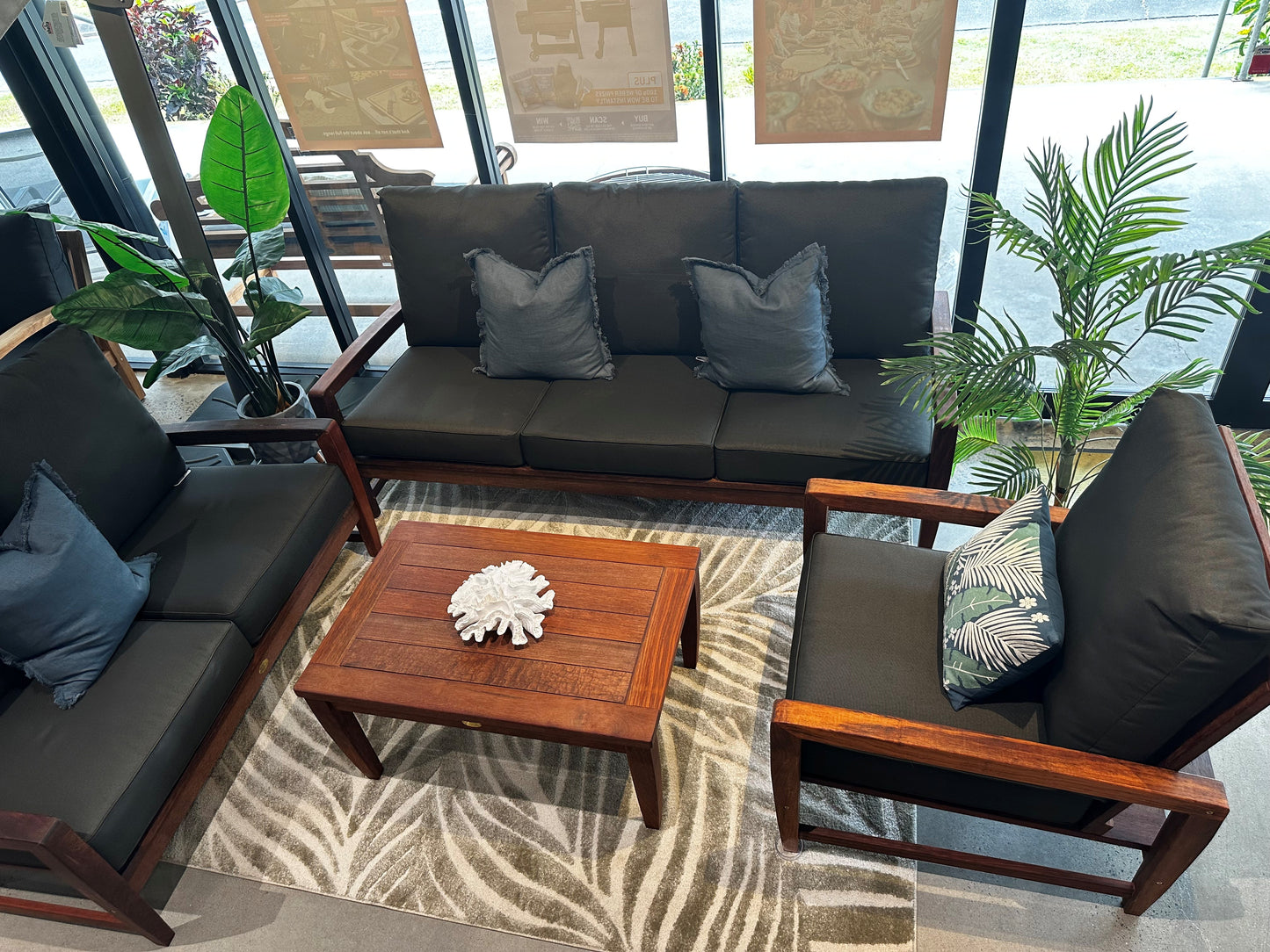 Kwila 4 piece Sofa Set
