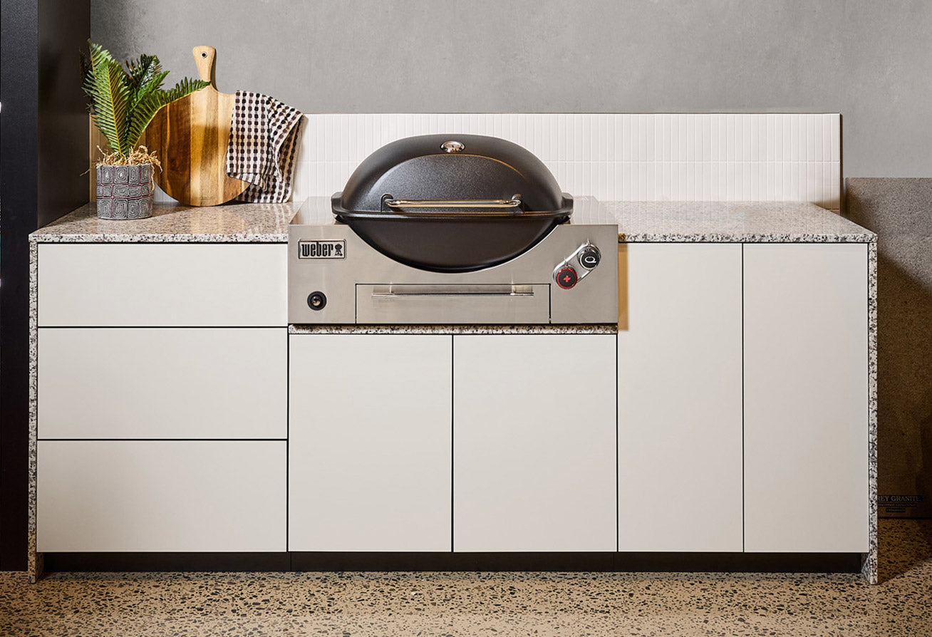 Built-in Q+ Premium Q3600N+ Midnight Black LPG